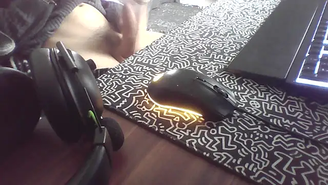 ariesss  online show from April 27, 10:23 am