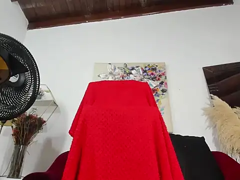 hathor  01 online show from November 4, 4:35 am