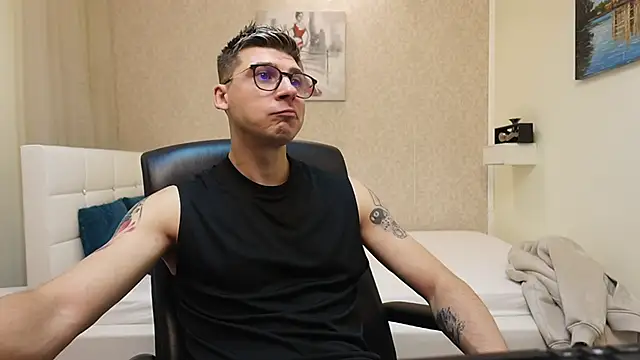  Alex Star online show from October 30, 3:41 am