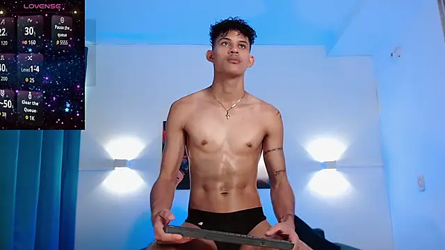 KamiSuarez online show from January 16, 8:00 pm