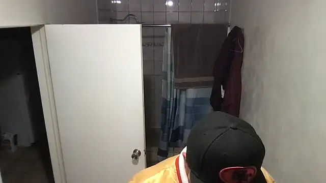 ezrah23 online show from December 15, 6:43 am