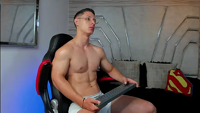 MAXTHOMSON online show from November 14, 3:20 am