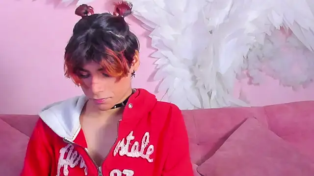 Leo Glow online show from January 14, 1:27 pm