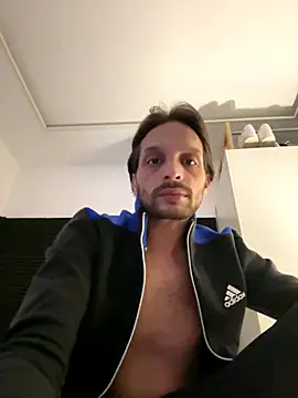 Zaskeee online show from November 29, 5:09 am