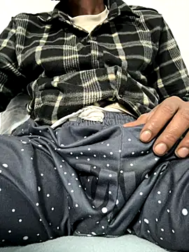 youblack77 online show from November 14, 10:49 am