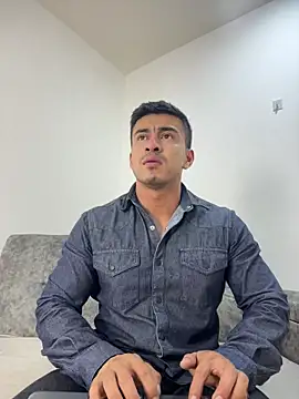 Chris Clarck online show from November 10, 8:25 pm