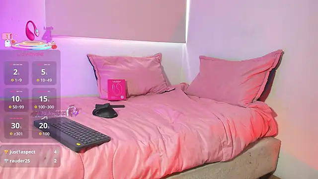 saint dark online show from December 3, 3:29 pm