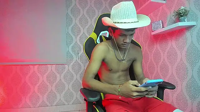 Boy savoy online show from February 15, 7:47 am