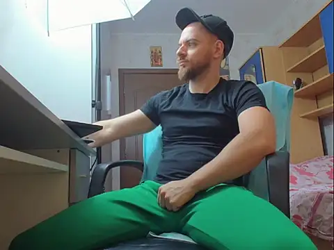 Ryanstone  online show from November 10, 3:44 am