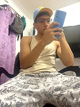 johnvixx online show from December 1, 4:37 am