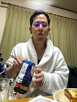 ippei0001 online show from March 8, 4:00 pm