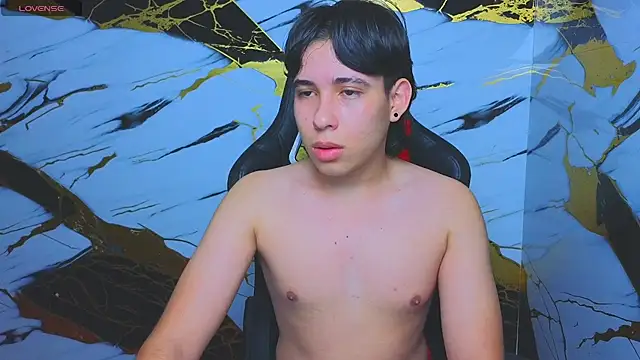 Suarezz10  online show from November 11, 2:55 pm