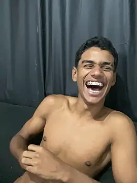 moreninhosafadinho21 online show from November 15, 2:46 am