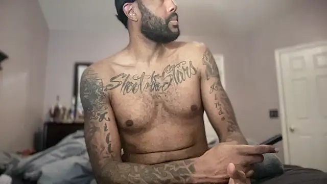 tallhandsome7ft online show from December 5, 7:10 pm