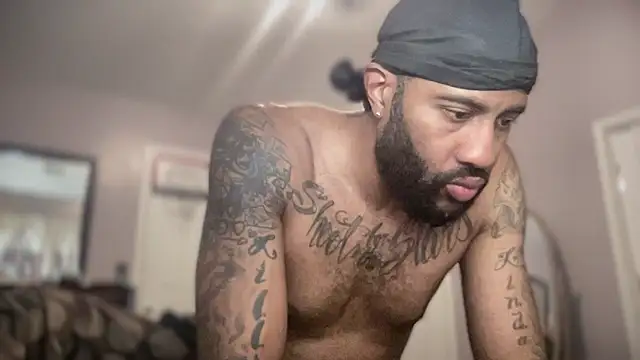 tallhandsome7ft online show from December 2, 10:24 pm