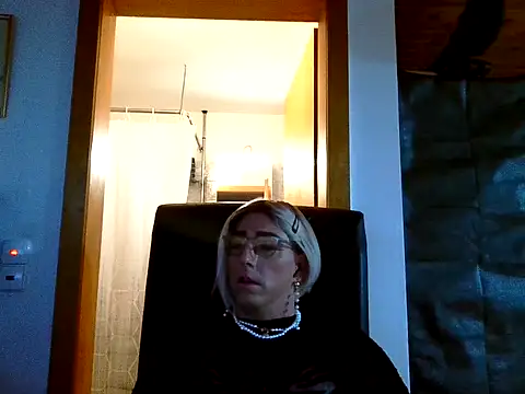 AgnesCross39 online show from November 14, 8:05 am