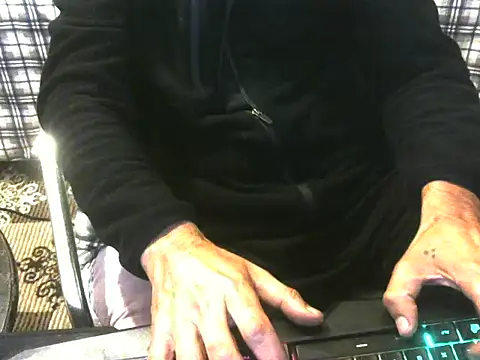 ellsaBunny online show from November 14, 3:35 pm