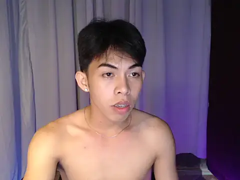 Urhotsilverboy online show from March 7, 5:55 pm