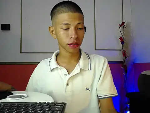 Tessachains 2  online show from November 29, 10:23 pm