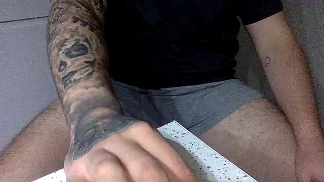 BigLee999 online show from November 6, 10:57 pm