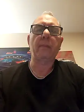 andy-1961 online show from November 15, 12:01 am