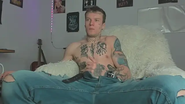 Huntall77 online show from April 9, 6:19 am