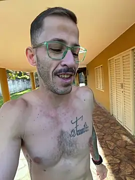 Lucasjandre online show from May 3, 10:29 am