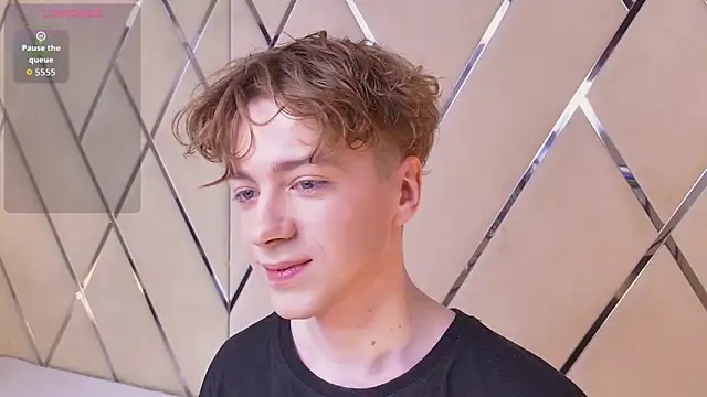 Paul Holt online show from February 20, 8:32 pm