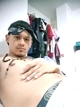 Chris    Col online show from November 24, 5:41 am