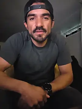 piggylatino online show from March 15, 10:16 pm