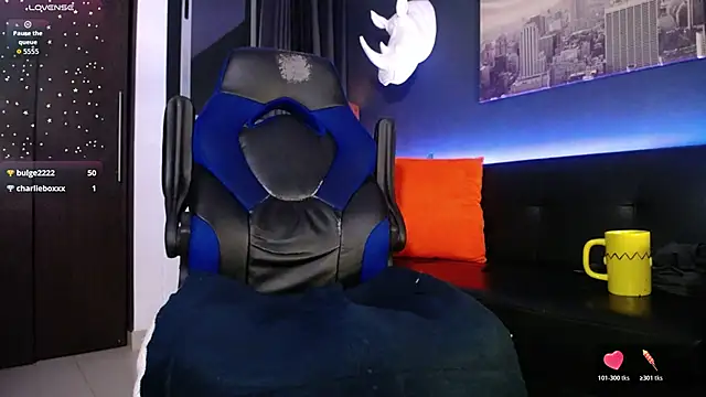 Zed ferrer online show from March 13, 10:34 am