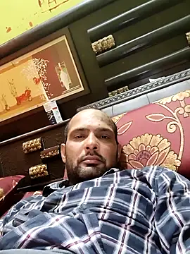 CreamyLetter4 online show from December 16, 6:37 pm