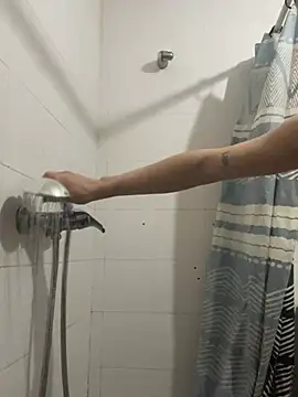 dairon maya online show from February 9, 11:42 pm