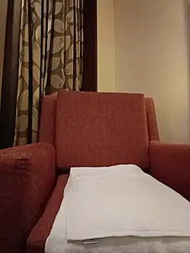frolicme456 online show from August 4, 3:27 pm