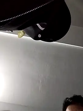 platone09 online show from April 26, 9:33 pm