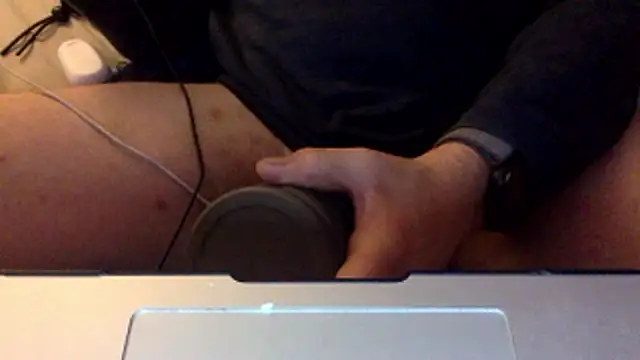 samthdfknman online show from May 30, 11:32 am