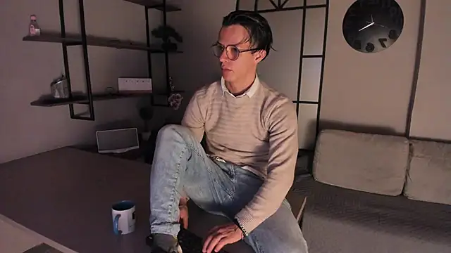 Brandon starkk online show from December 15, 12:02 pm