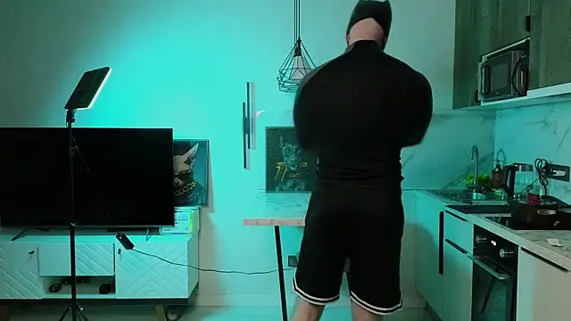 cravelorenzo online show from December 20, 12:01 pm