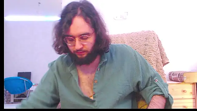 eren jaeger2000 online show from May 18, 4:40 am