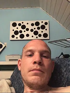 Spielzeugtwink online show from July 17, 10:27 pm