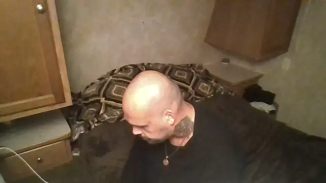 BigriskDaddy92 online show from November 25, 2:30 pm