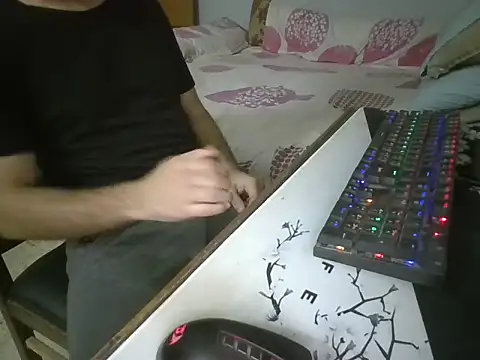 caiomurdock online show from November 25, 1:29 am