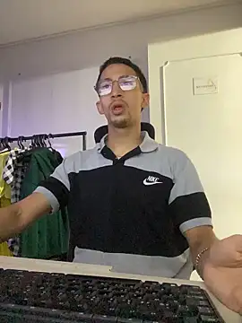 charlie bass online show from November 27, 4:05 am