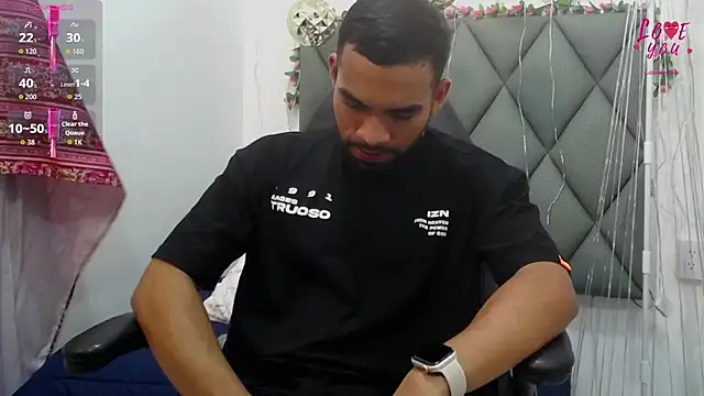 yons11  online show from November 25, 7:38 pm