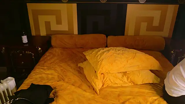 TRAVIS CLAS online show from December 2, 9:18 pm