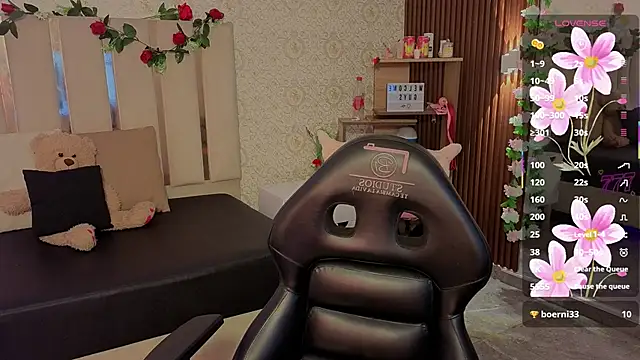 kaelwolf tay online show from March 24, 7:18 pm