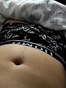 ParejaOcultaXX online show from November 27, 10:35 pm