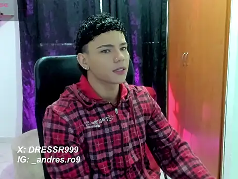 secret justin7 online show from December 3, 12:11 pm