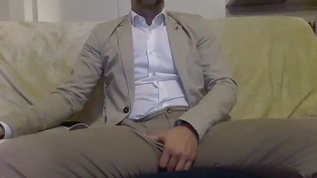 Eroshotlicker online show from April 12, 9:27 pm