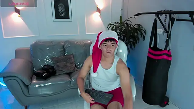 Paul 27  online show from December 3, 4:07 am